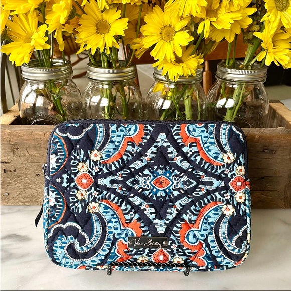 Vera Bradley•NWOT•RETIRED Marrakesh Zipped Tablet Case•Approximately 7”x9”x 3/4” - Picture 1 of 12